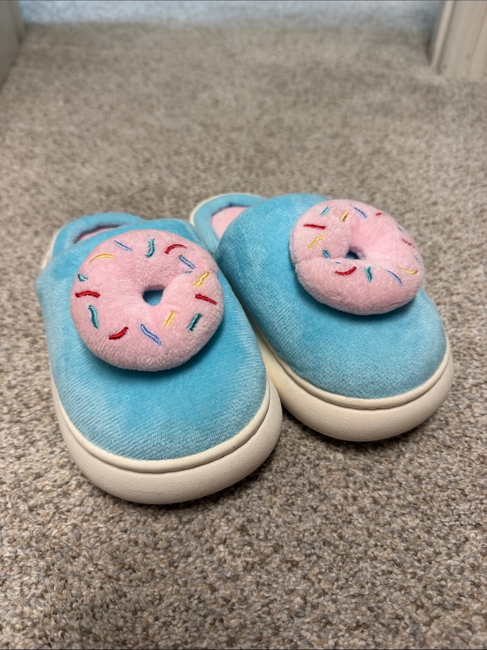 Limited Too Blue Plush Kids Slip-On Slippers with Pink Sprinkle Donut SZ 13